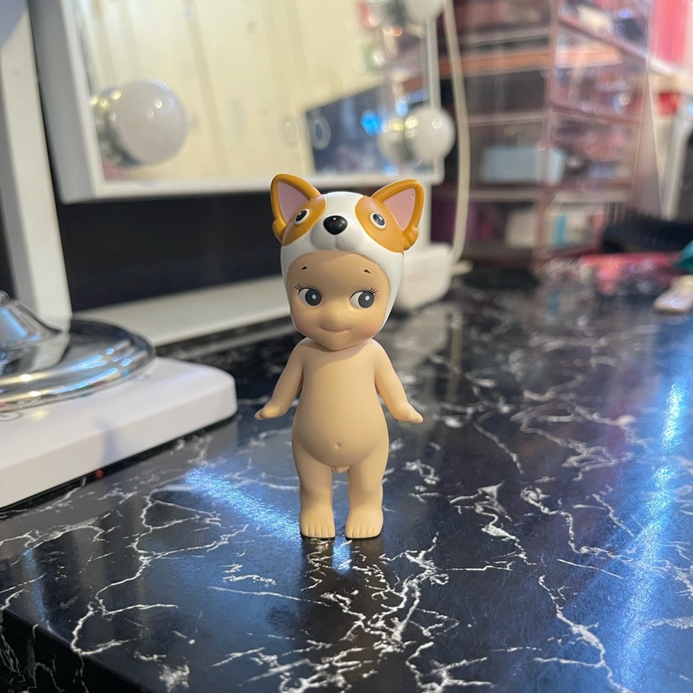 (SOLD) authentic sonny angel chihuahua
